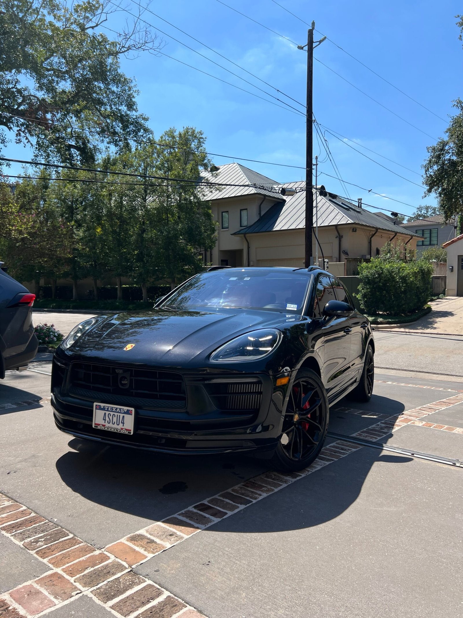 River Oaks exterior car detailing