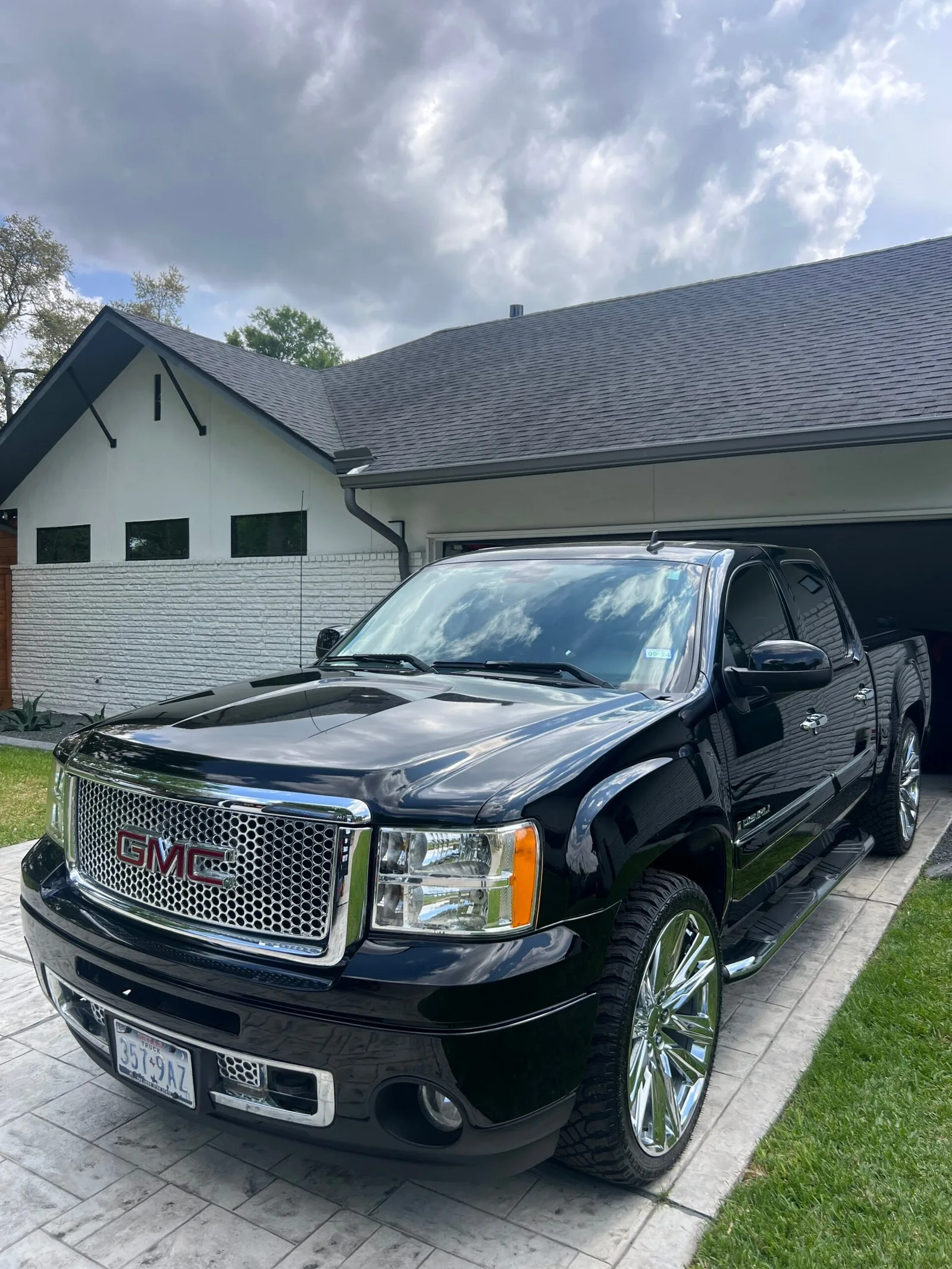 Ceramic coated vehicle exterior with enhanced shine and protection