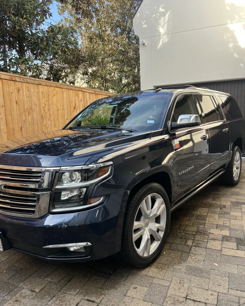 The same Suburban after a whole-vehicle Two-Stage Paint Correction